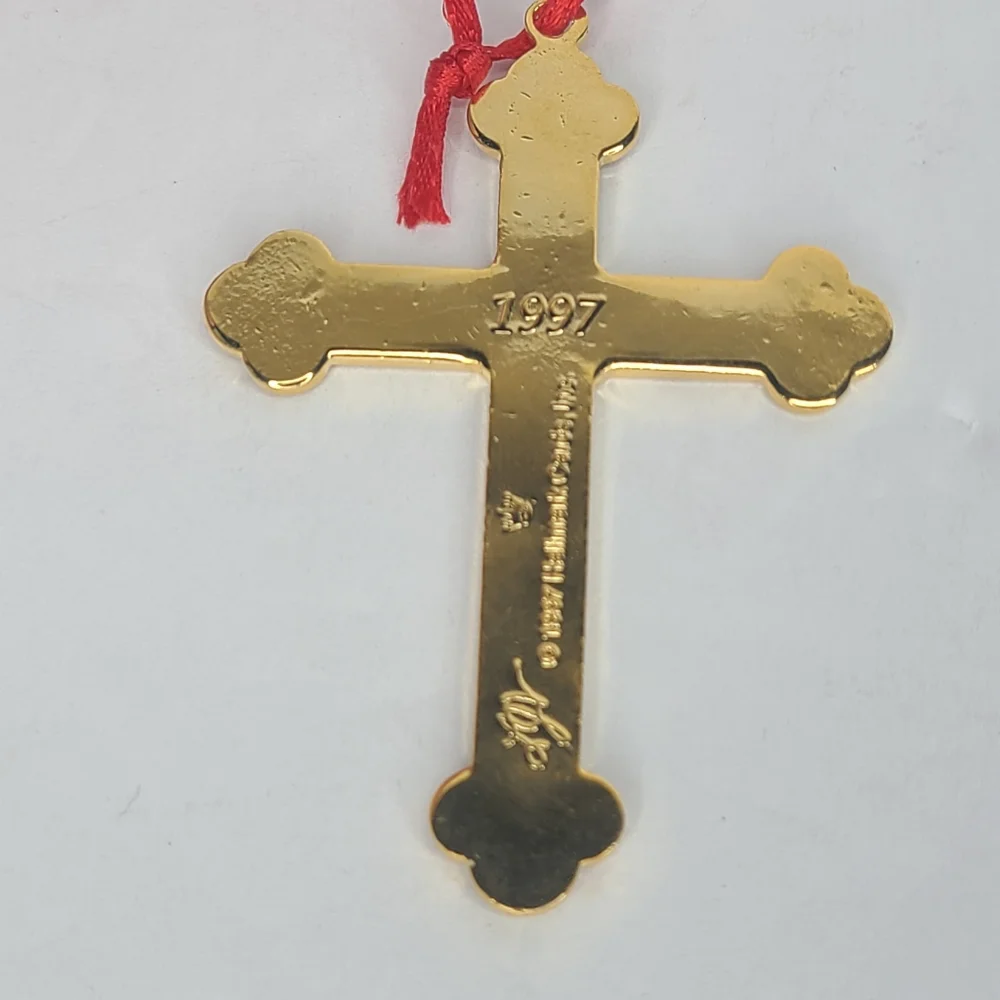Vintage Hallmark Keepsake Classic Cross Ornament‎ by LaDene Votruba 1997